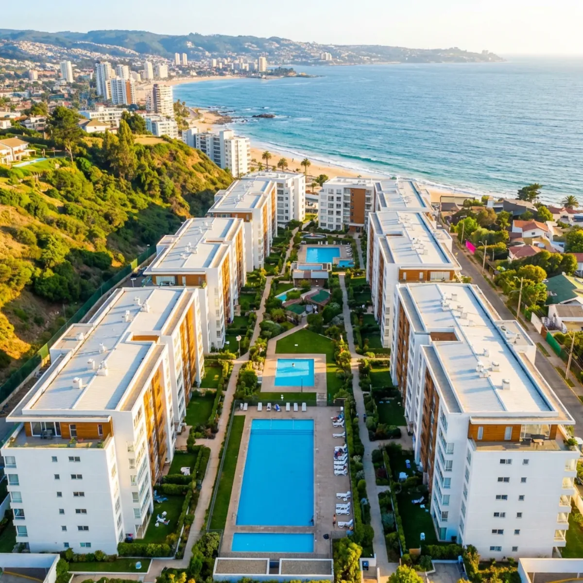 Reunión de estrategia de marketing para constructora en Chile